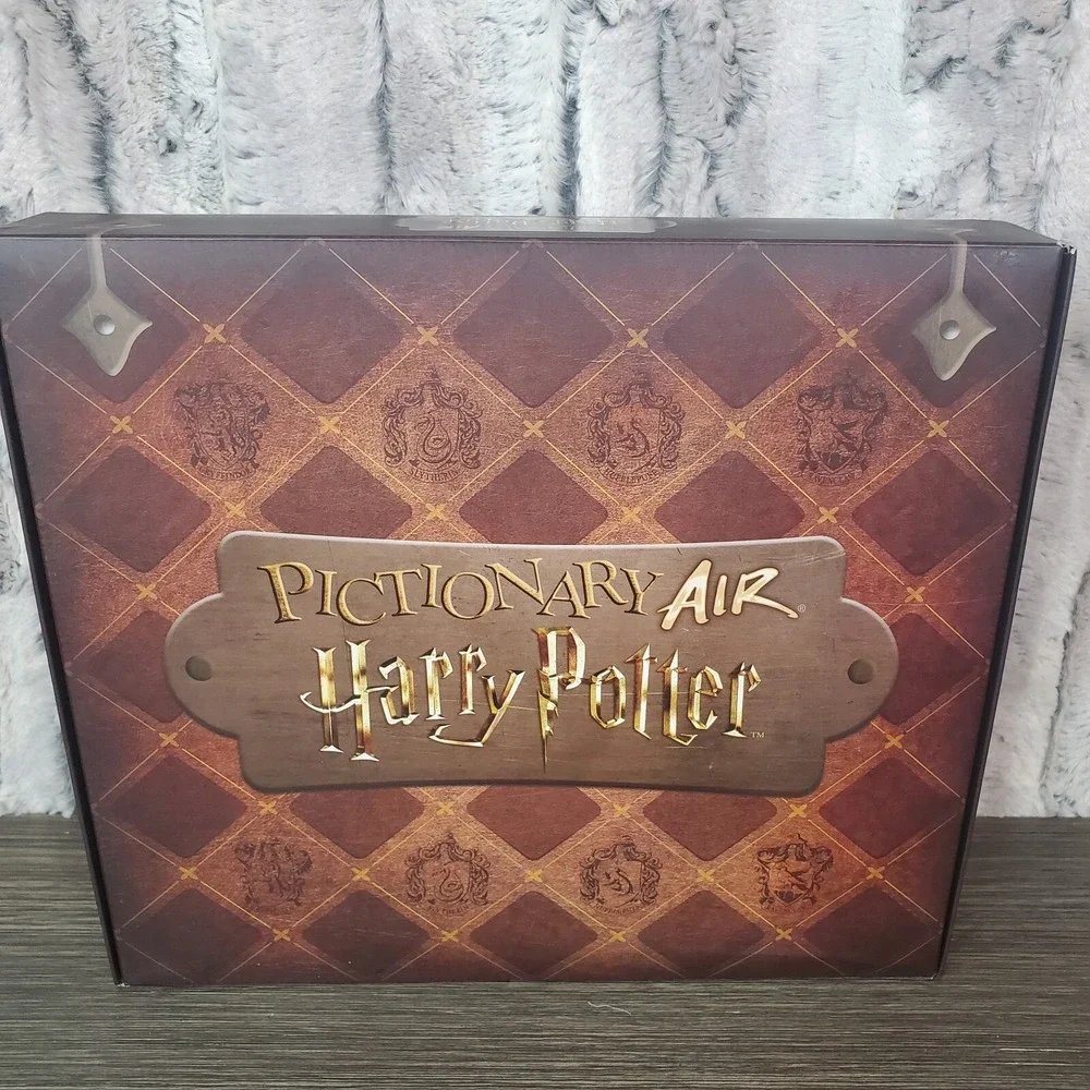 Harry Potter Pictionary Air Family Game with Wand Child Collectibles - EUC